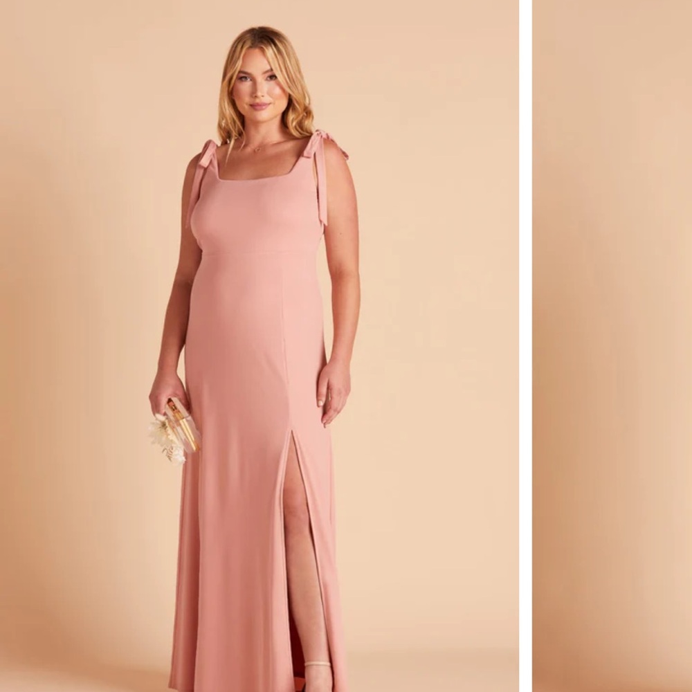 ALEX CONVERTIBLE DRESS
$70
CREPE DUSTY ROSE ship asap